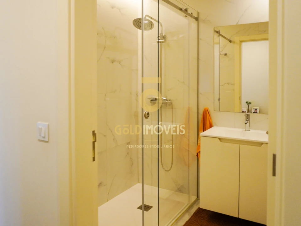 Apartamento T3 para Venda em Sobrado e Bairros Foto 14