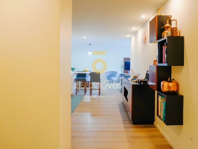 Apartamento T3 para Venda em Sobrado e Bairros Foto 11