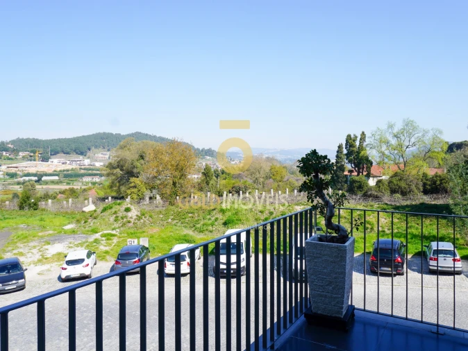 Apartamento T3 para Venda em Sobrado e Bairros Foto 2