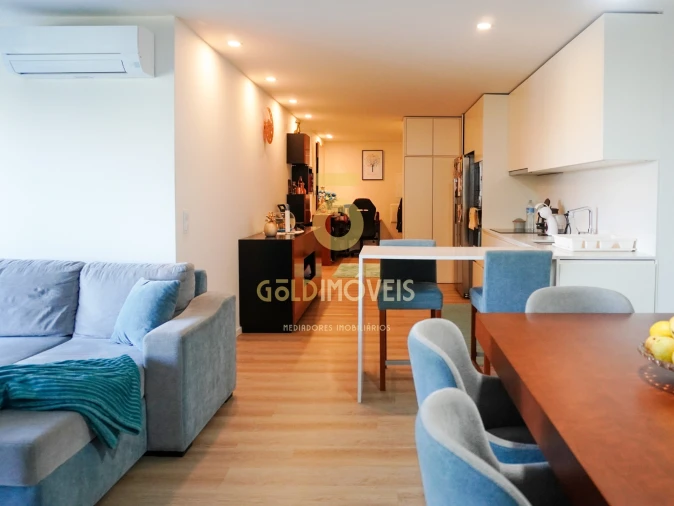 Apartamento T3 para Venda em Sobrado e Bairros