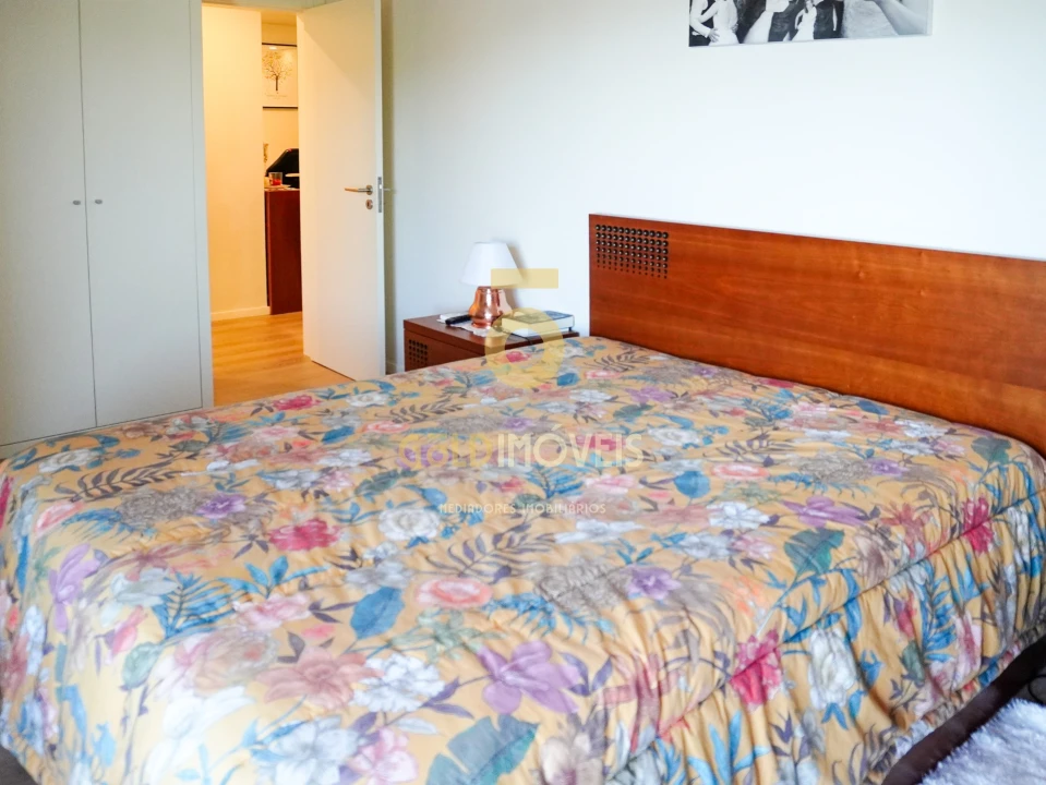 Apartamento T3 para Venda em Sobrado e Bairros Foto 13