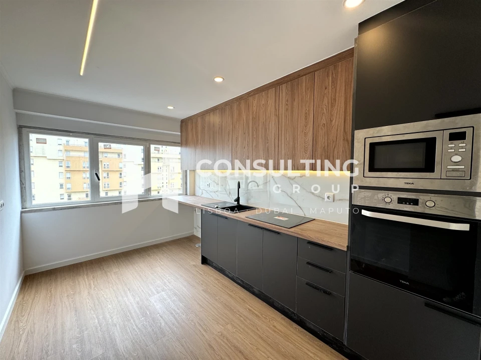 Apartamento T2 para Venda em Carregado e Cadafais Foto 1