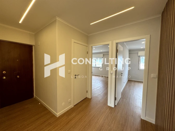 Apartamento T2 para Venda em Carregado e Cadafais Foto 44