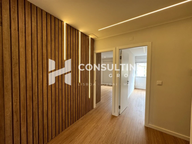 Apartamento T2 para Venda em Carregado e Cadafais Foto 45