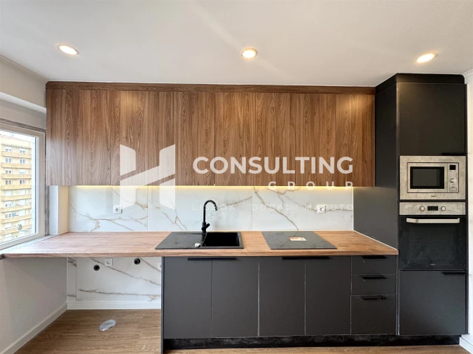 Apartamento T2 para Venda em Carregado e Cadafais Foto 16