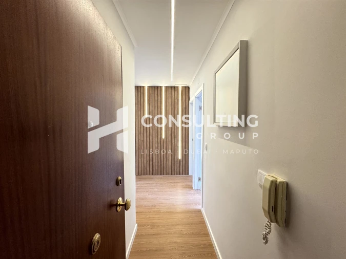 Apartamento T2 para Venda em Carregado e Cadafais Foto 4