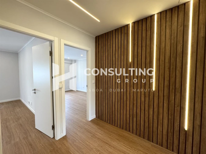 Apartamento T2 para Venda em Carregado e Cadafais Foto 10