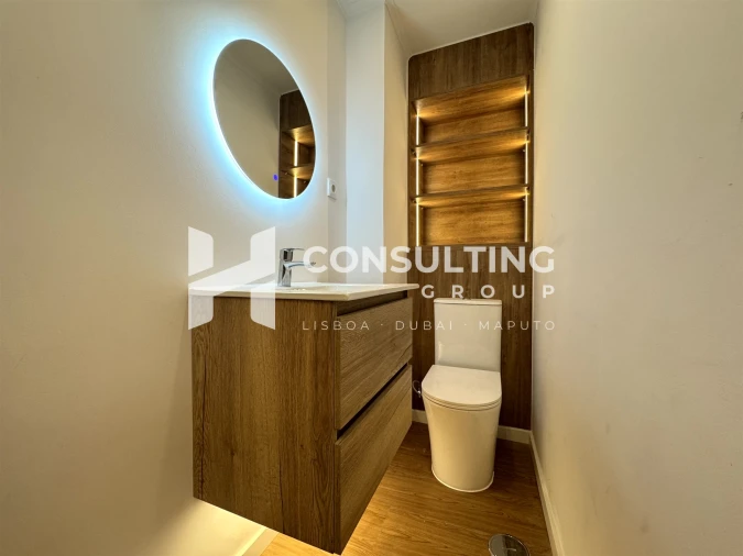 Apartamento T2 para Venda em Carregado e Cadafais Foto 8