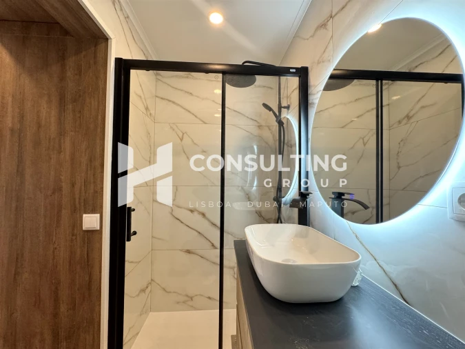 Apartamento T2 para Venda em Carregado e Cadafais Foto 34