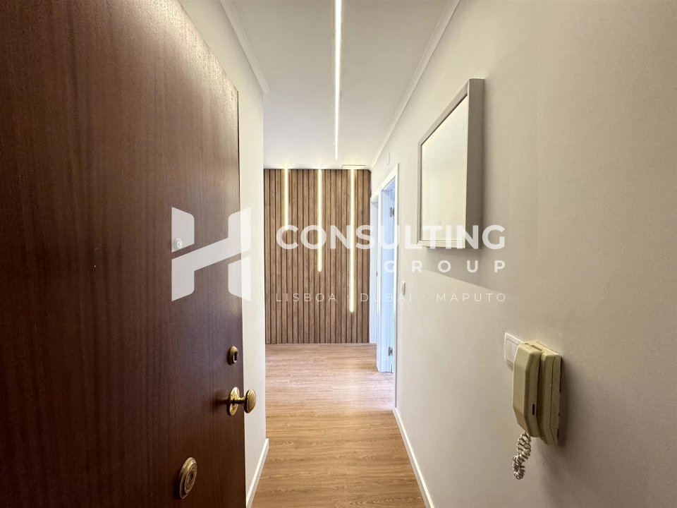 Apartamento T2 para Venda em Carregado e Cadafais Foto 4