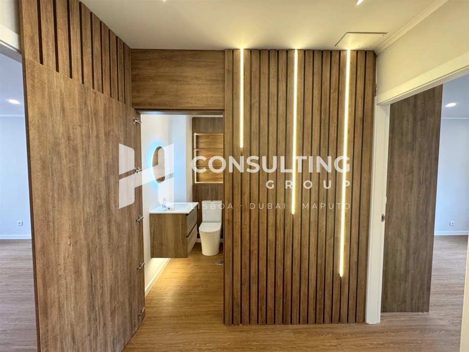 Apartamento T2 para Venda em Carregado e Cadafais Foto 3