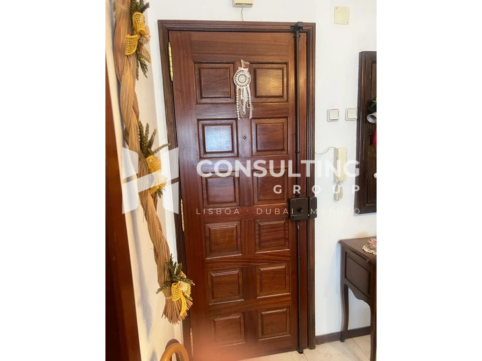 Apartamento T1 para Venda em Venteira Foto 8