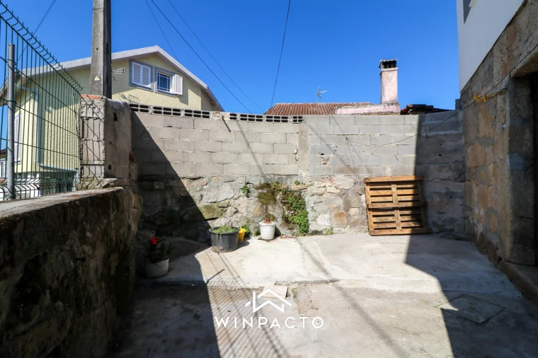 Moradia T2 para Venda em Espinho Foto 37