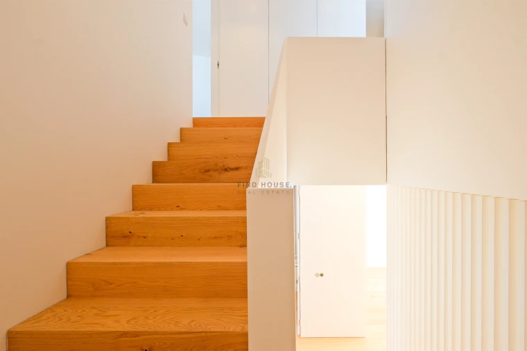 Moradia T4 para Venda em São Domingos de Rana Foto 20