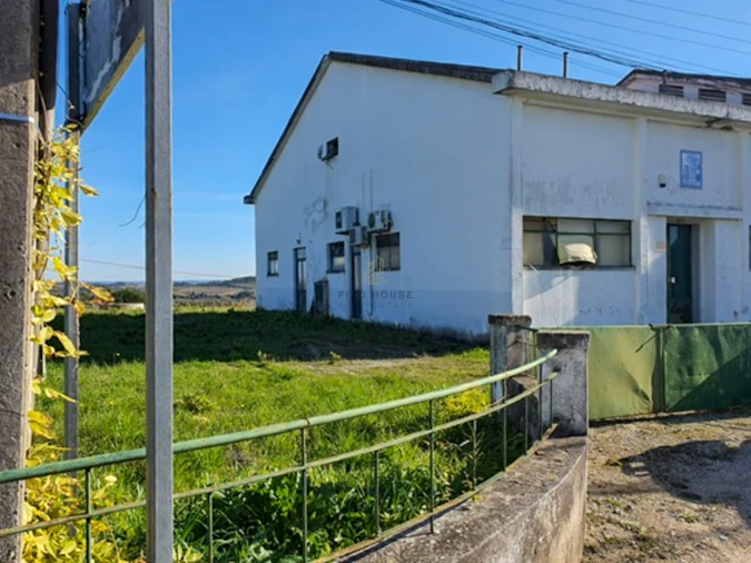 Armazém para Venda em Alcanhões Foto 11