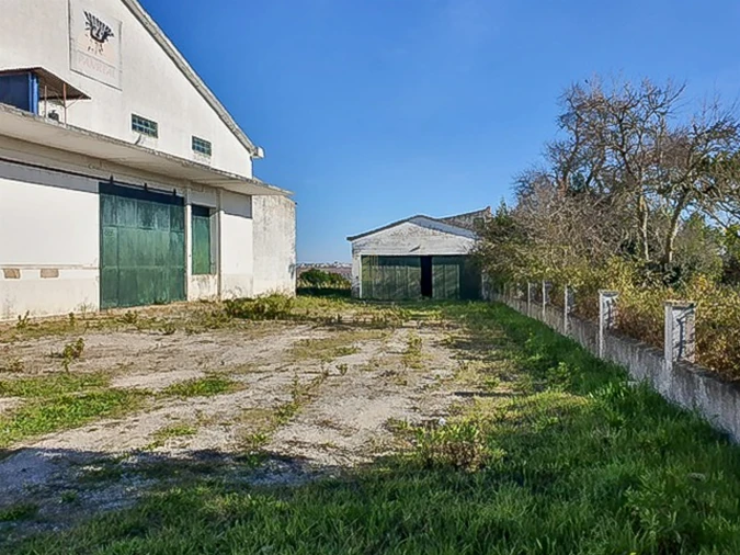 Armazém para Venda em Alcanhões Foto 2