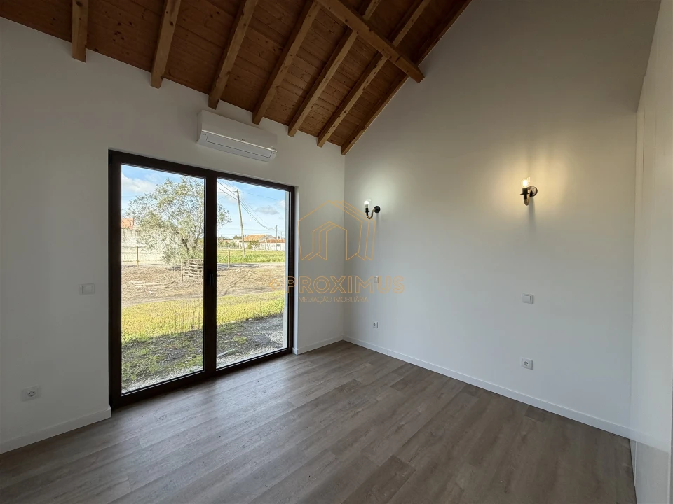 Moradia T3 para Venda em Sanguinheira Foto 26