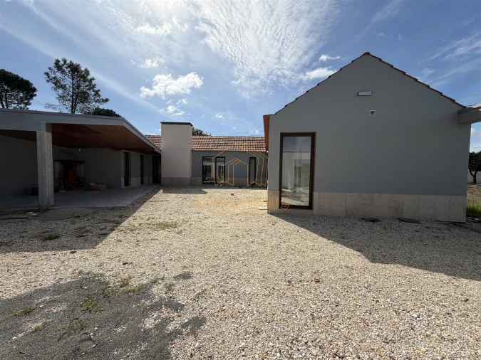 Moradia T3 para Venda em Sanguinheira Foto 47