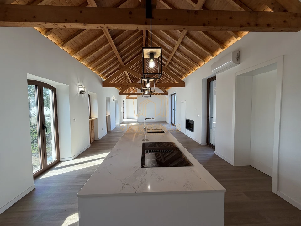 Moradia T3 para Venda em Sanguinheira Foto 6