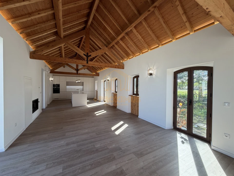 Moradia T3 para Venda em Sanguinheira Foto 8