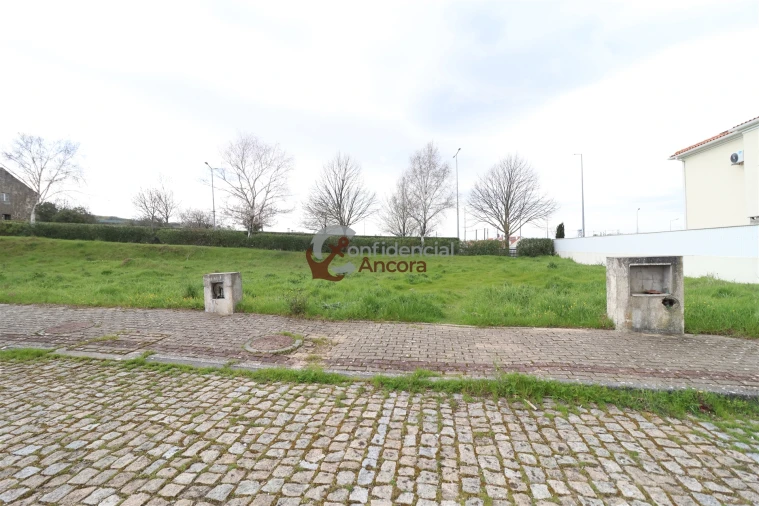 Terreno para Venda em Gouveia (São Pedro e São Julião) Foto 3