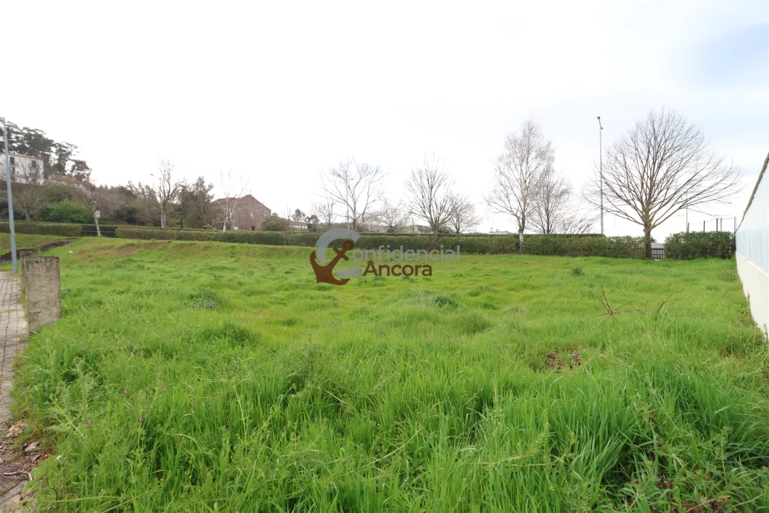 Terreno para Venda em Gouveia (São Pedro e São Julião) Foto 2