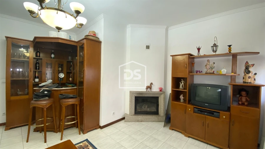 Apartamento T2 para Venda em Cristelos, Boim e Ordem Foto 27