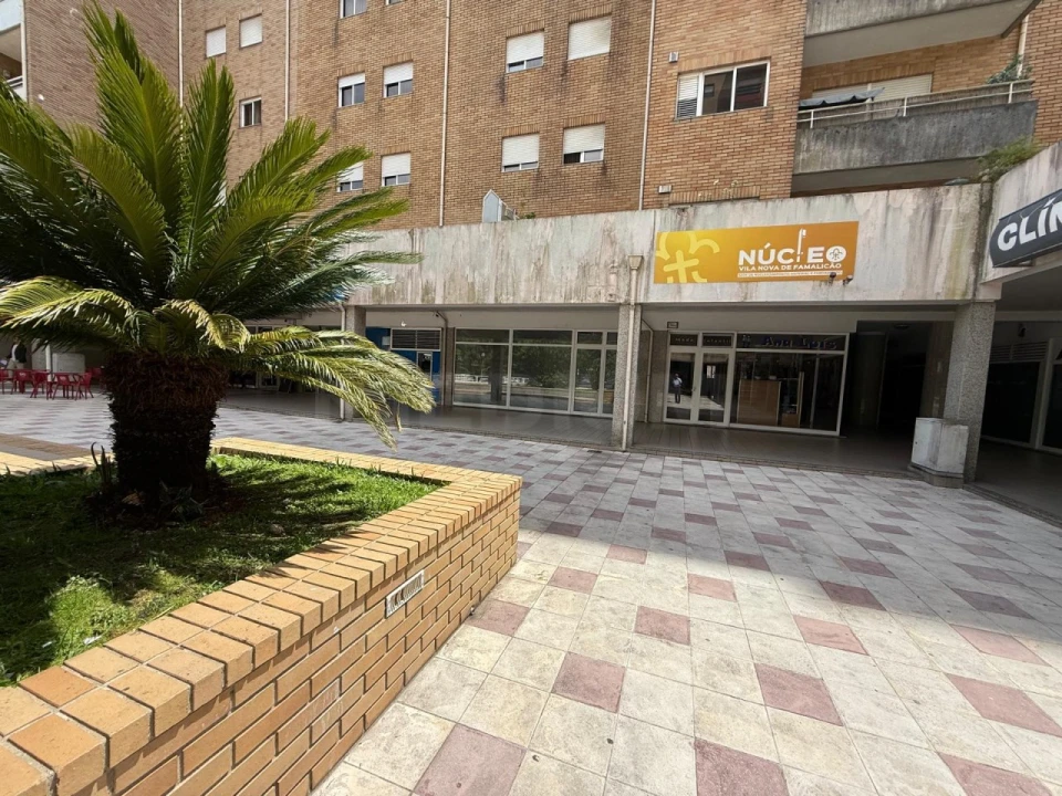 Loja para Arrendamento em Vila Nova de Famalicão e Calendário Foto 6