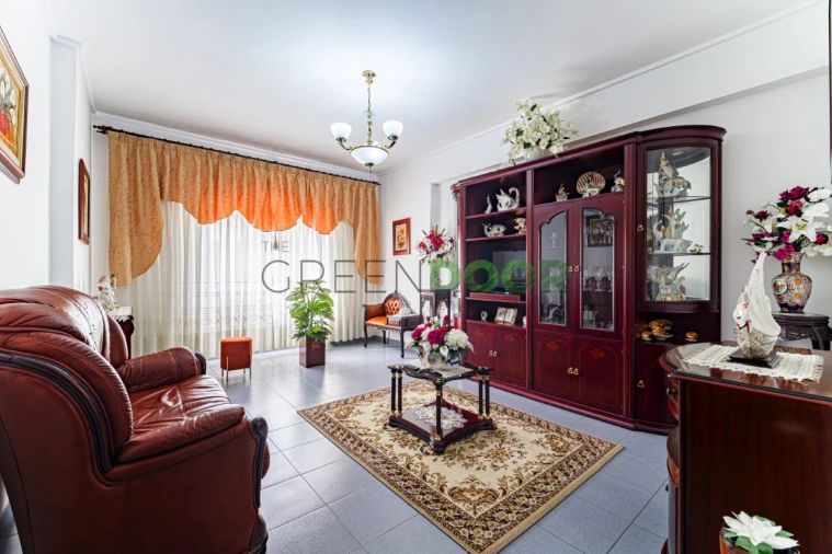 Apartamento T1 para Venda em Seixal, Arrentela e Aldeia de Paio Pires Foto 8