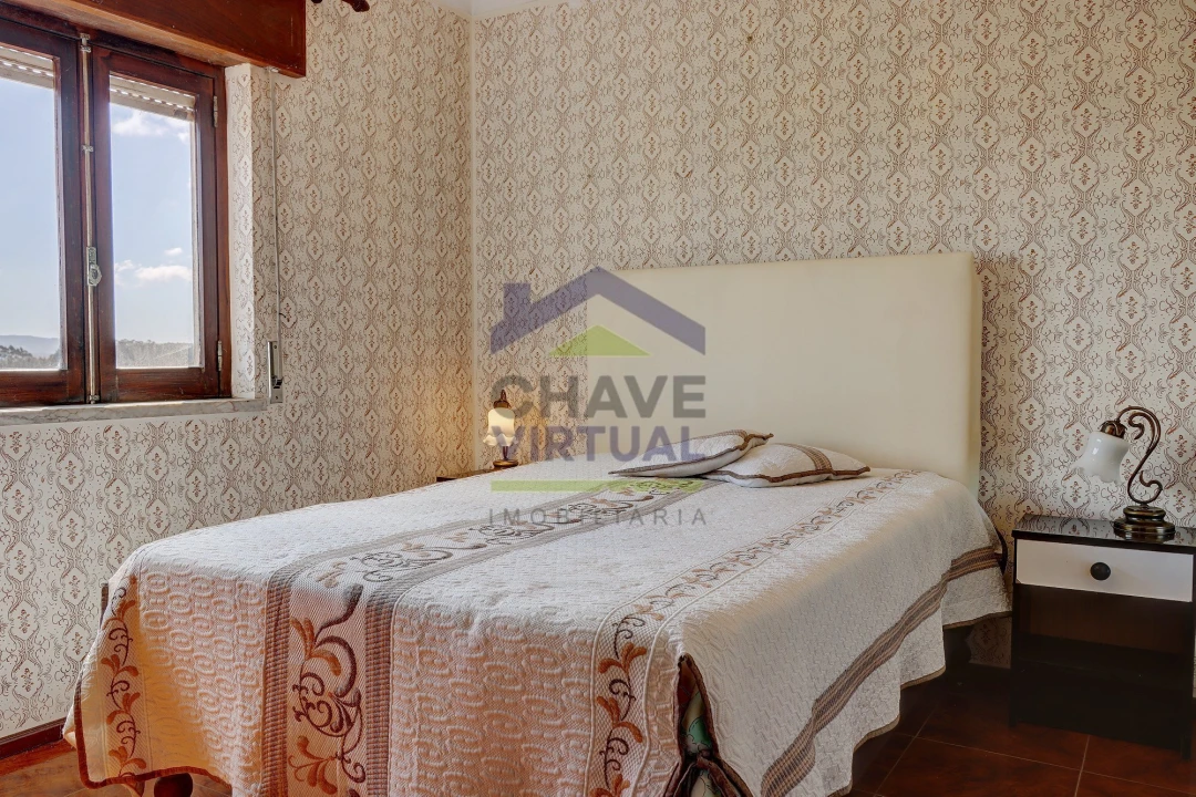 Moradia T2 para Venda em Bombarral e Vale Covo Foto 18