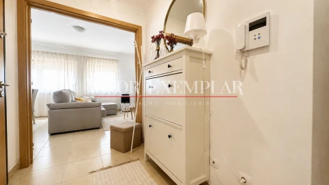 Apartamento T3 para Venda em Atalaia e Alto Estanqueiro-Jardia