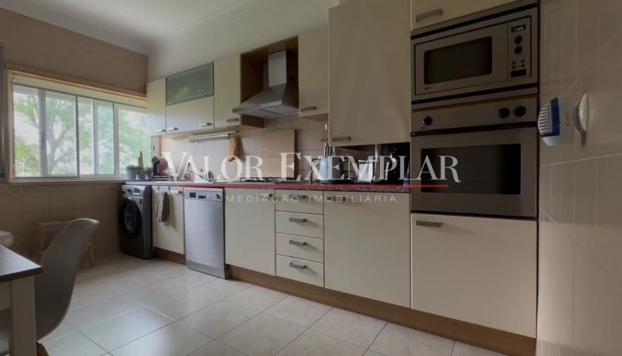 Apartamento T3 para Venda em Atalaia e Alto Estanqueiro-Jardia Foto 6