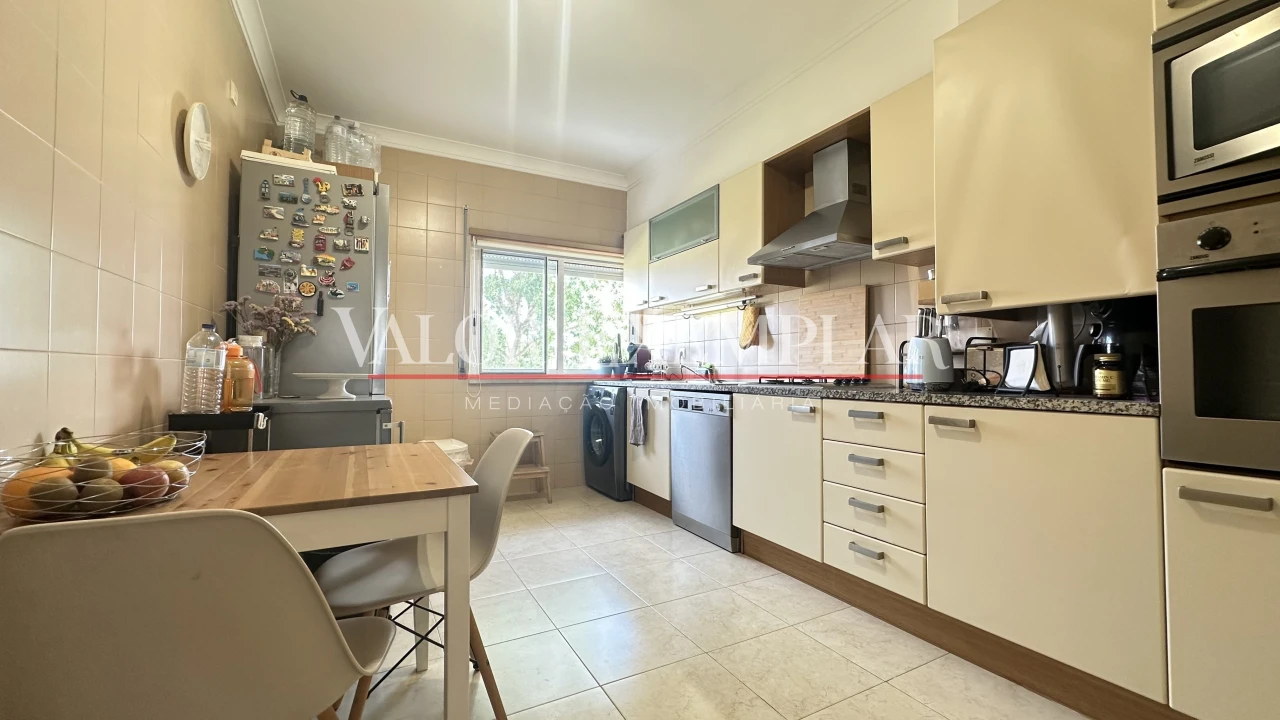 Apartamento T3 para Venda em Atalaia e Alto Estanqueiro-Jardia Foto 5