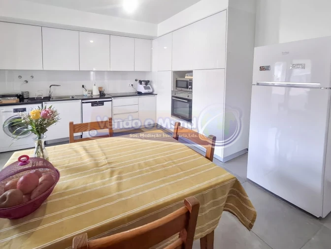 Apartamento T3 para Venda em Benavente Foto 19