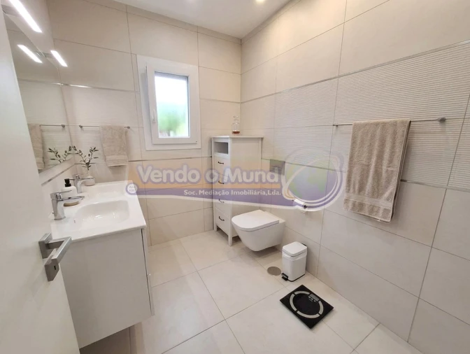 Apartamento T3 para Venda em Benavente Foto 5