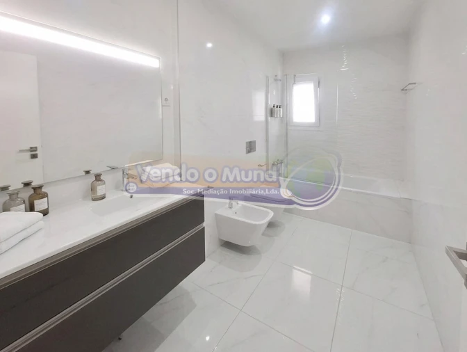 Apartamento T3 para Venda em Benavente Foto 13
