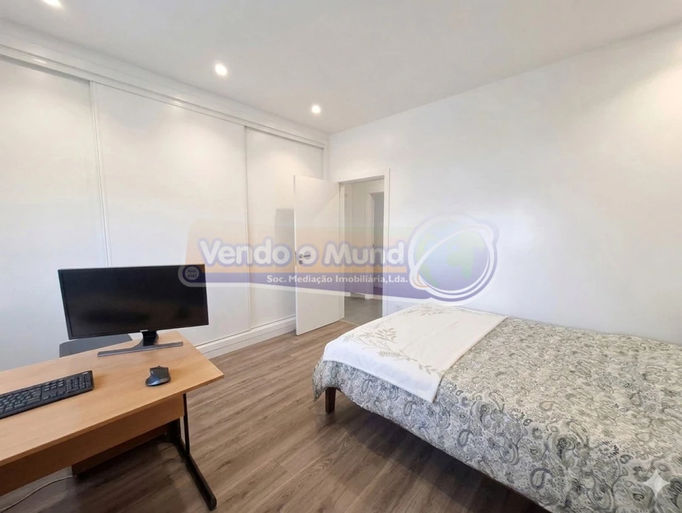 Apartamento T3 para Venda em Benavente Foto 11