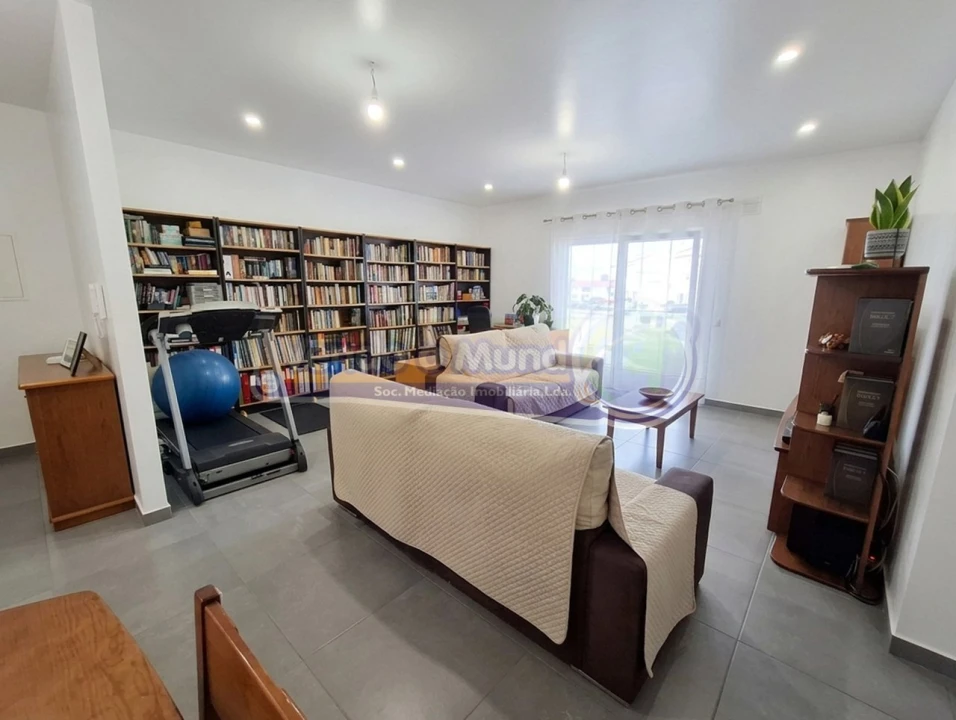 Apartamento T3 para Venda em Benavente Foto 7