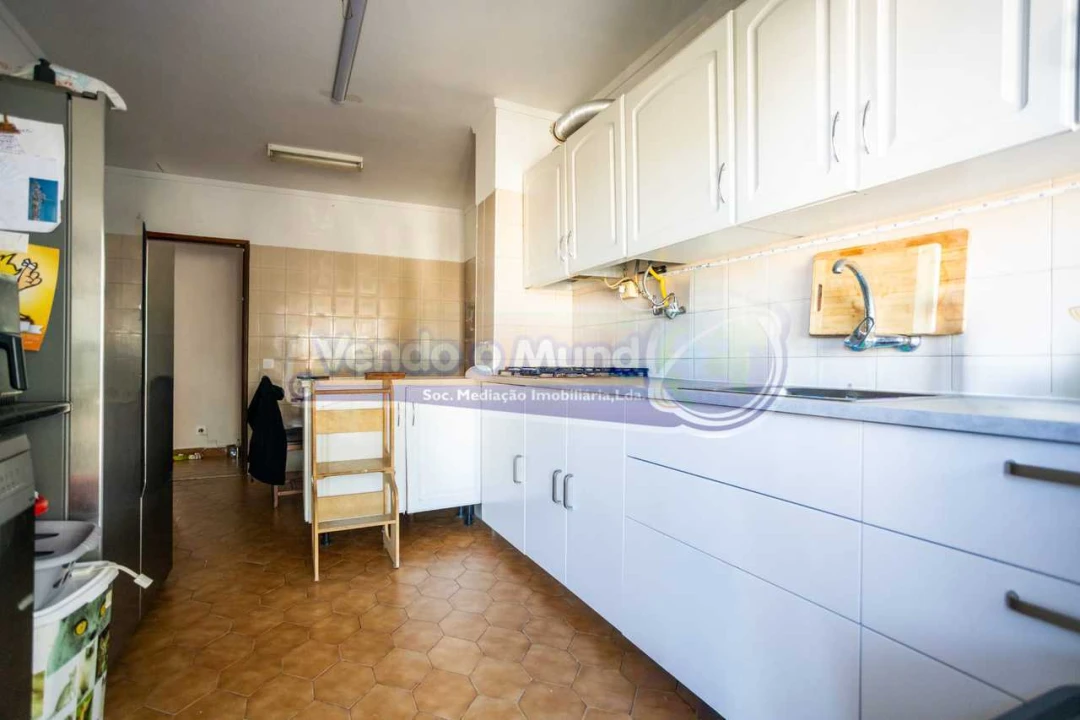 Apartamento T2 para Venda em Samora Correia Foto 4
