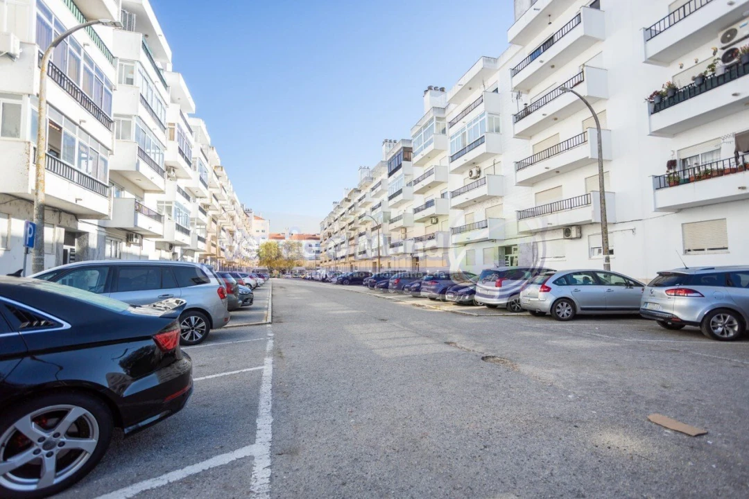 Apartamento T2 para Venda em Samora Correia Foto 1