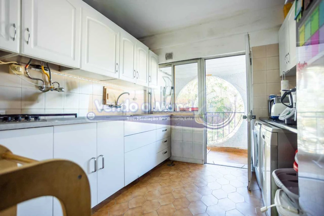 Apartamento T2 para Venda em Samora Correia Foto 2