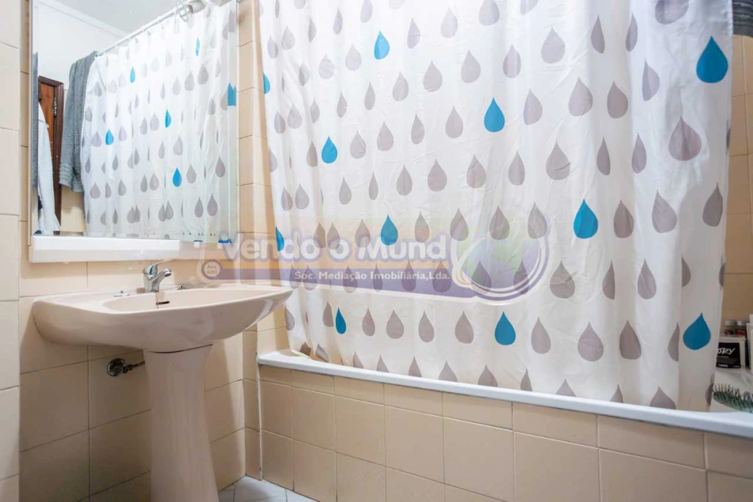 Apartamento T2 para Venda em Samora Correia Foto 14