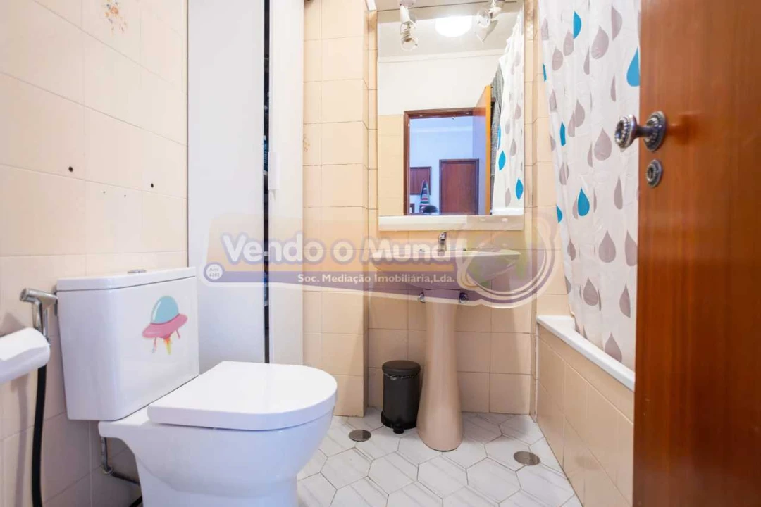 Apartamento T2 para Venda em Samora Correia Foto 12