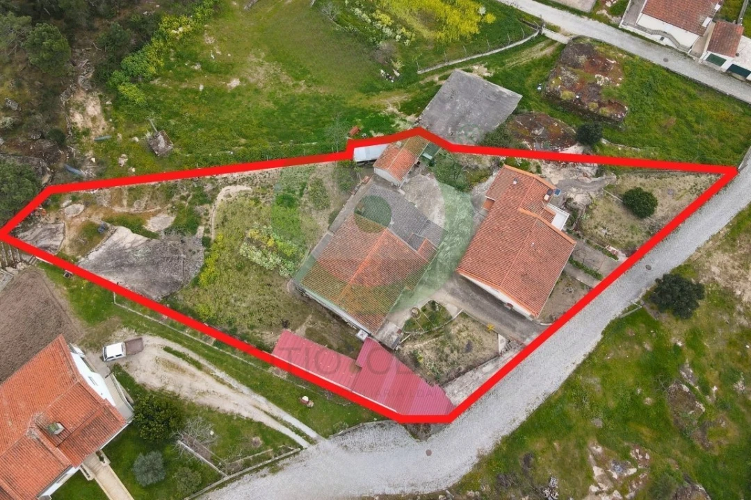 Moradia T4 para Venda em Valpaços e Sanfins Foto 2