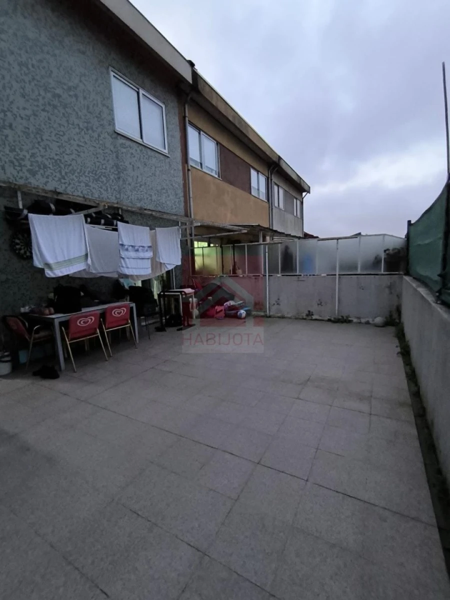 Apartamento T2 para Venda em Ramalde Foto 10