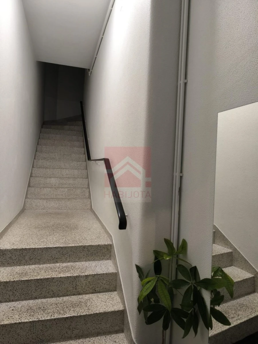 Apartamento T2 para Venda em Ramalde Foto 15