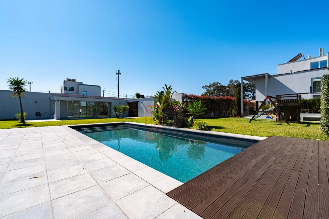 Moradia T4 para Venda em Gulpilhares e Valadares Foto 6