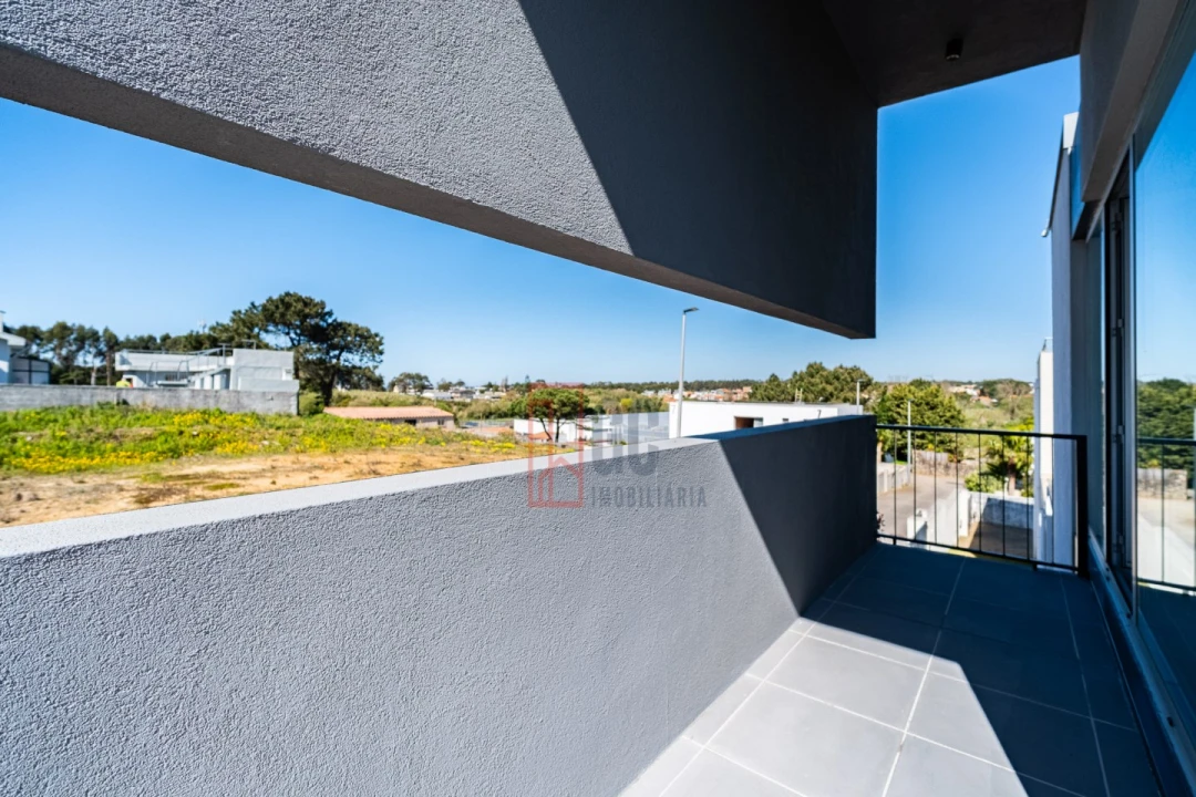 Moradia T4 para Venda em Gulpilhares e Valadares Foto 31