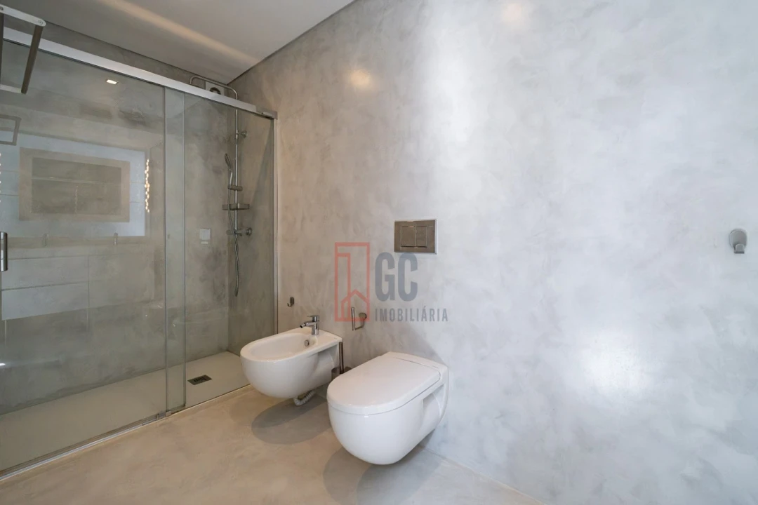 Moradia T4 para Venda em Gulpilhares e Valadares Foto 32