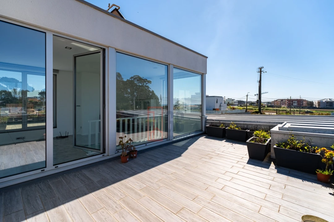 Moradia T4 para Venda em Gulpilhares e Valadares Foto 39